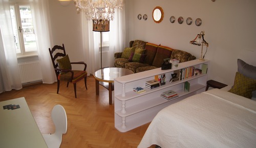 Design Studio, 1 Queen Bed