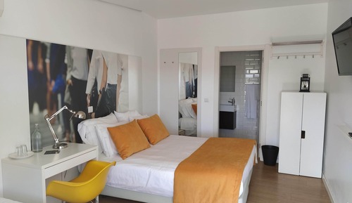 Twin Room (Moda)