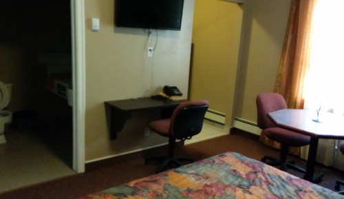 Standard Room, 1 Queen Bed, Kitchenette