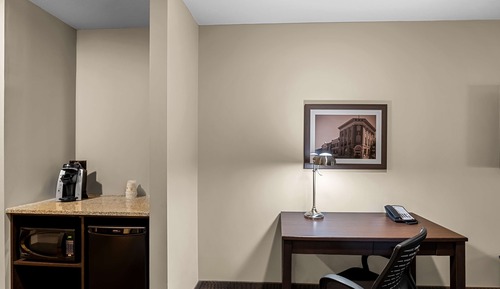 Suite, 2 Queen Beds, Non Smoking, Refrigerator & Microwave (Queen sofabed)