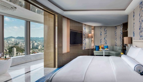 Junior Suite, 1 King Bed, River View