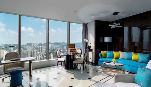 Club Suite, 1 King Bed, Club Lounge Access, River View (Prestige)