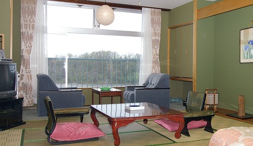 Standard Japanese Western Room, Non Smoking, Lake View (Beds + Japanese futons)