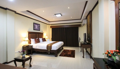 Deluxe Room, 1 King Bed