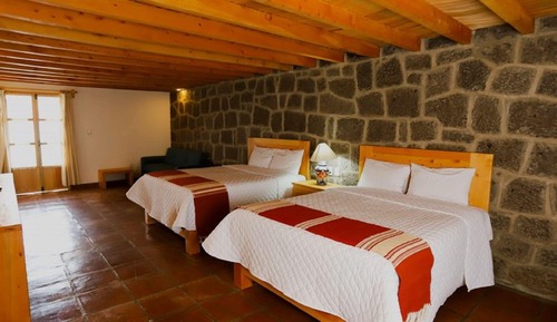 Junior Suite, 2 Queen Beds, Mountain View