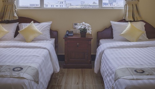 Standard Twin Room