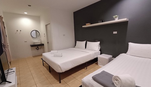 Family Room, 1 Bedroom