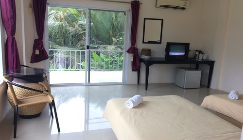 Standard Twin Room