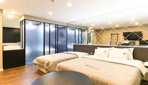 Family Twin Room