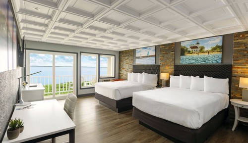 Superior Room, 2 Queen Beds, Lake View
