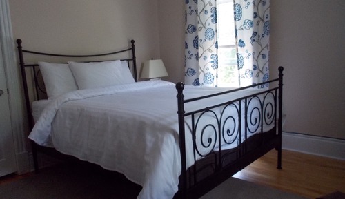 Suite, Queen Bed, Ensuite (Suite Three)