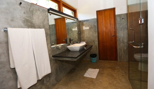 Deluxe Double Room, Garden View