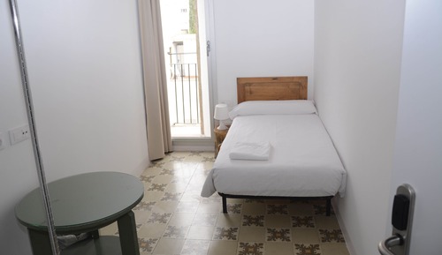 Single Room with Private External Bathroom