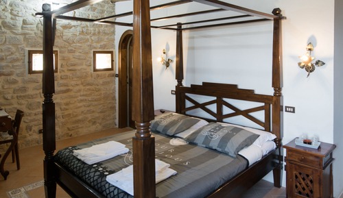 Double Room (with extra bed)