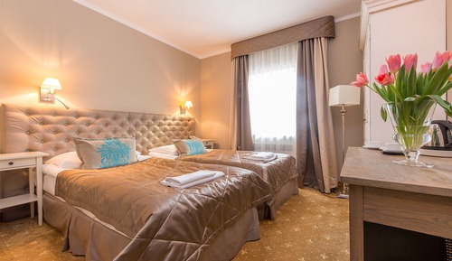 Classic Twin Room, 2 Twin Beds, Refrigerator
