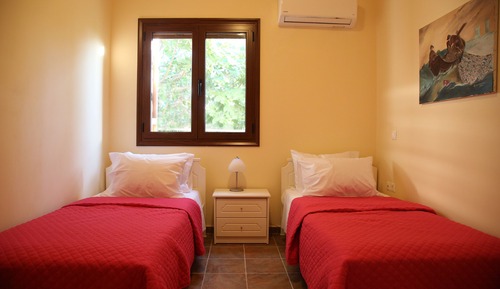 Villa, 3 Bedrooms, Pool Access, Partial Sea View (Elissavet)
