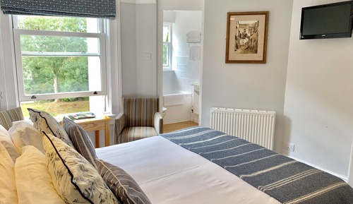 Double Room, Ensuite (Room 2, 2nd Floor, Front Large)