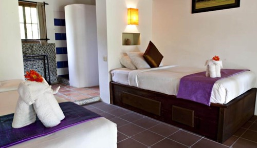 Superior Bungalow, 2 Twin Beds