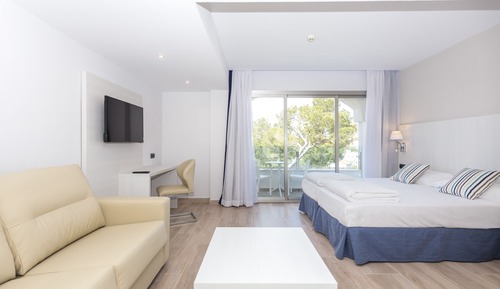 Junior Suite, Balcony (2 adults + 1 child)