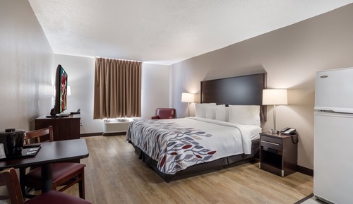 Suite, 1 King Bed, Non Smoking, Kitchen