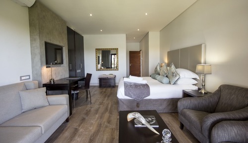 Superior Room, 1 King Bed, Non Smoking, River View