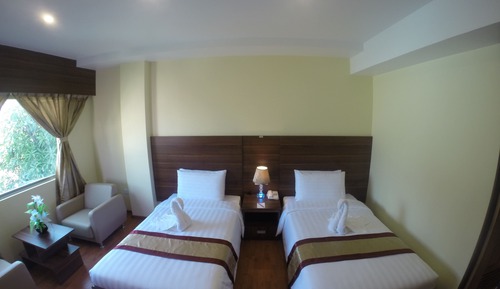 Deluxe Twin Room