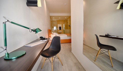 Comfort Room (Twin Beds x2 Available on Request)