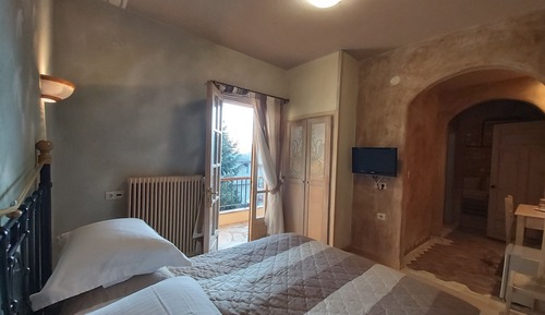 Superior Triple Room, Mountain View