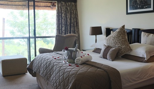 Luxury Room 8