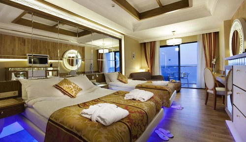Standard Room, Sea View ( 2 + 2 )