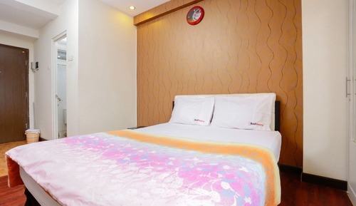Economy Room