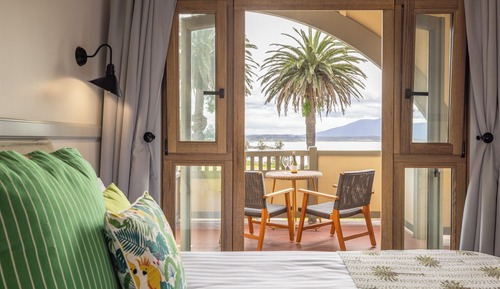 Ocean View Queen (Hotel)