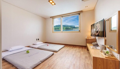 Deluxe Room (Ondol)
