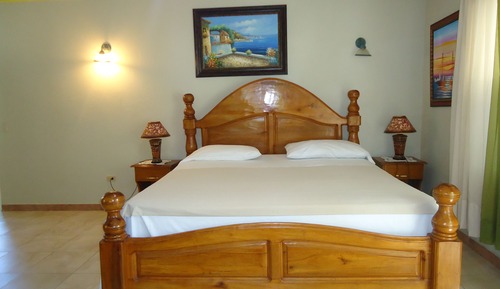 Standard Room (No A.C)