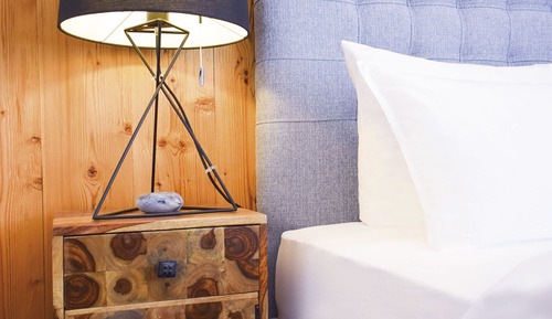 Chalet Suite, Balcony with garden view