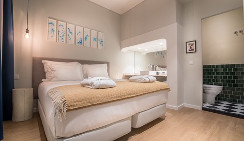 Small Double/Twin Room Interior View