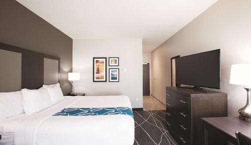 Room, 1 King Bed, Non Smoking, City View
