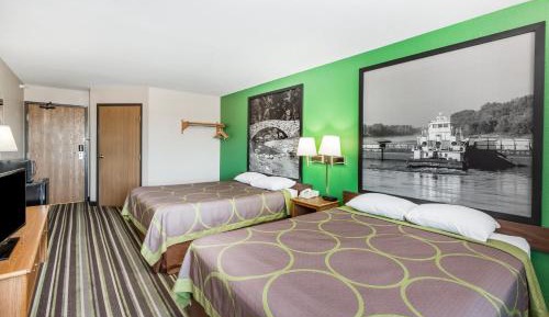 Queen Room with Two Queen Beds - Non-Smoking