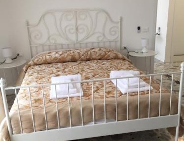 Deluxe Double Room with Shower