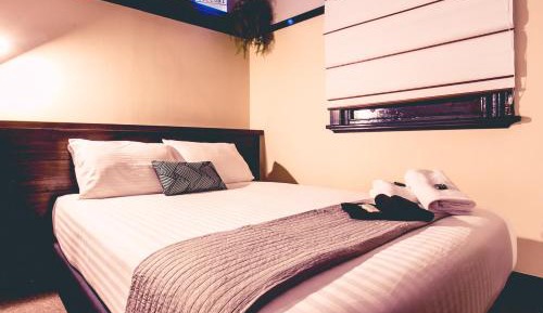 Double Room with Shared Bathroom