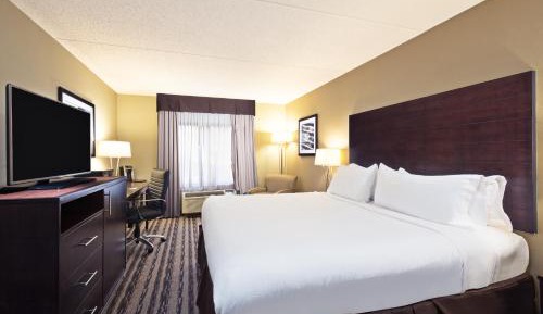 King Room - Mobility Access/Hearing Accessible