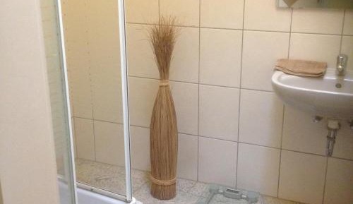 Single Room with Shared Bathroom