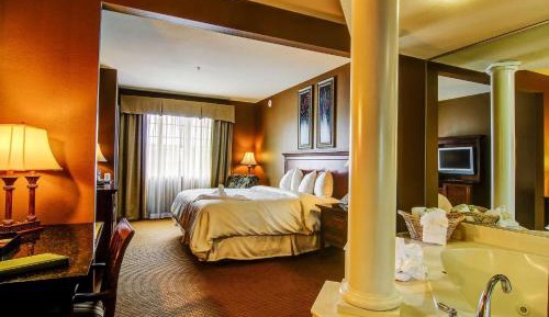 King Suite with Spa Bath