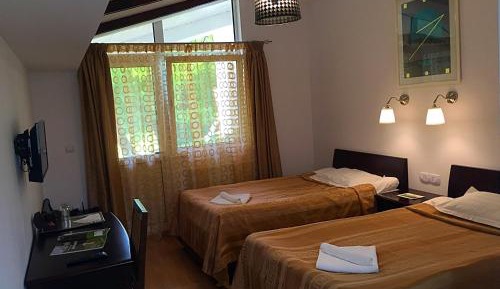 Double or Twin Room with Terrace