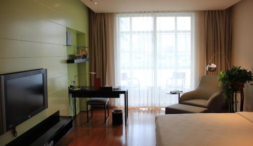 Business Standard Queen Room