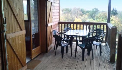 Chalet (4 Adults+ 2 Children )