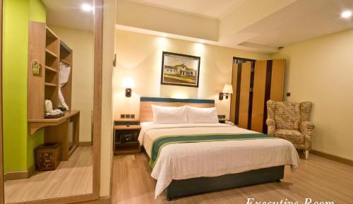 Corner Executive Double Room