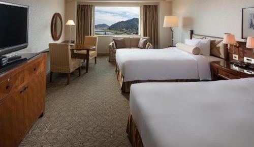 Twin Room with River View with Free access to Fitness Club - Non-Smoking