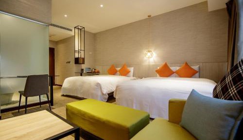 Deluxe Quadruple Room