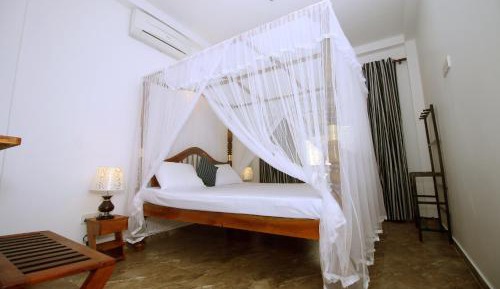 Deluxe Double Room with Balcony and Sea View